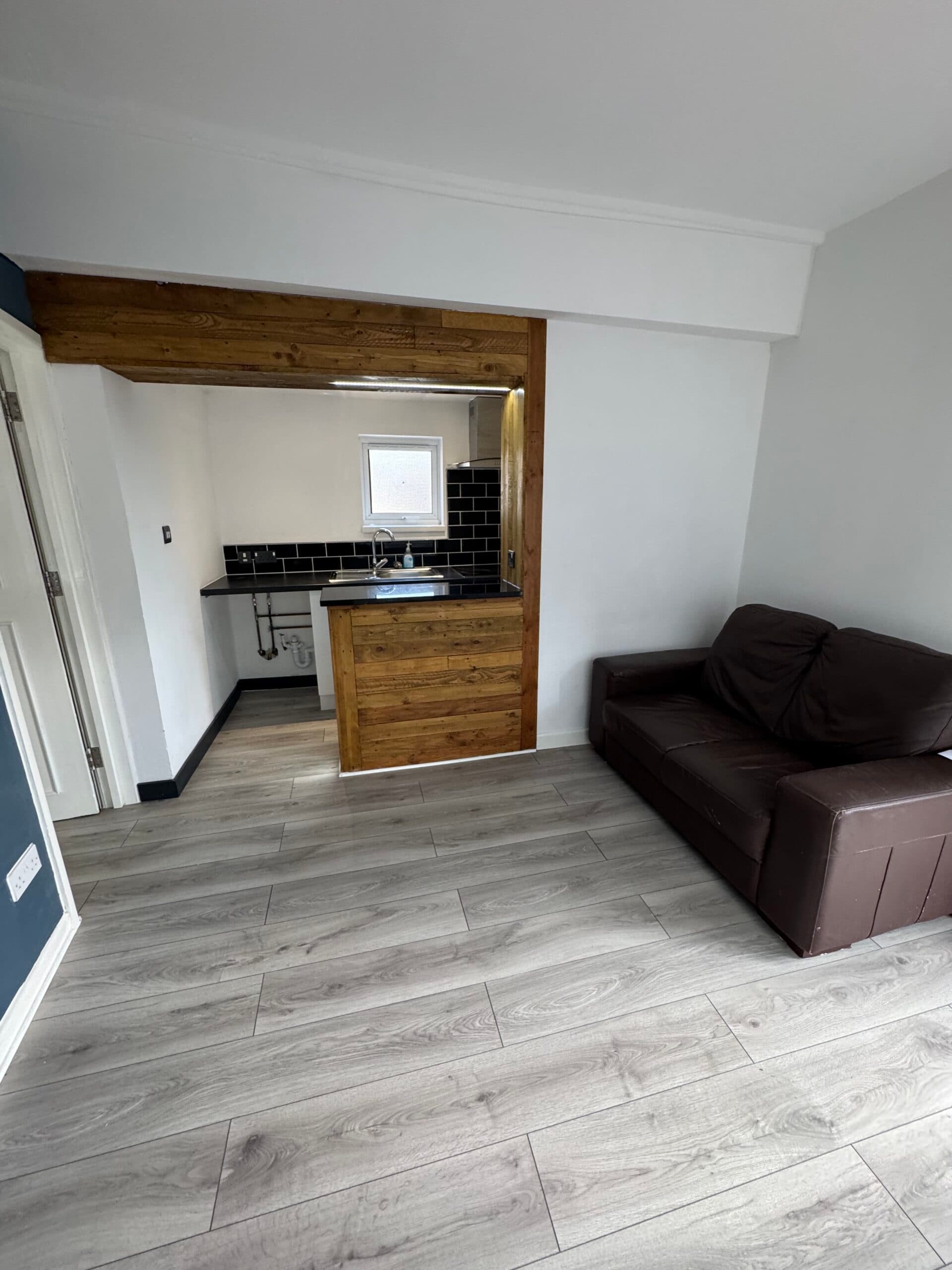 Yew Street, Troedyrhiw, CF48