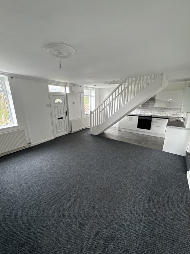 Luton Street, Blaenllechau, CF43